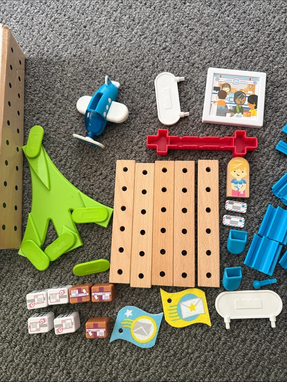Fisher-Price Wonder Makers Design System special Delivery Depot *incomplete*